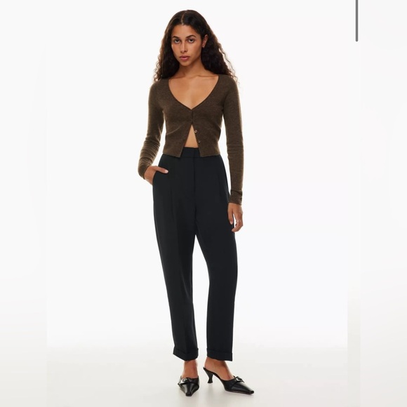 NWT Aritzia Wilfred Dashwood Pant - Black Crepette High-waisted pleated trousers - Picture 2 of 16